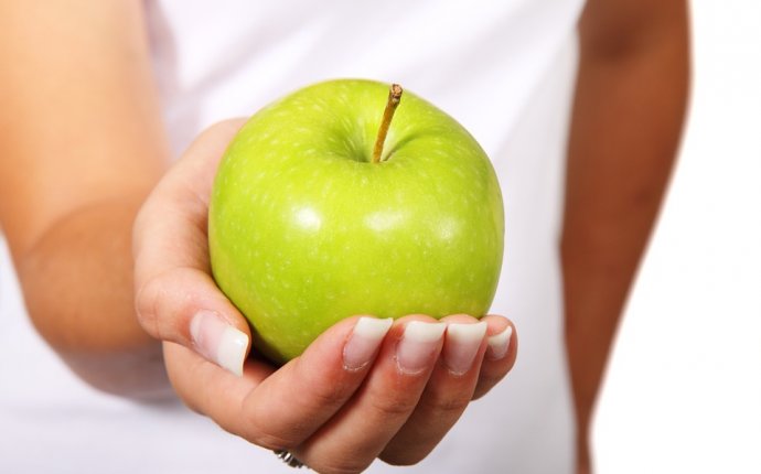 5 Tips For A Natural Nail Care Routine - All About Foot Care