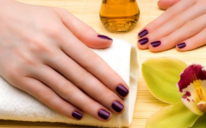 Nail cleaning tips