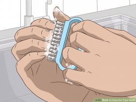 Image titled Get Long Healthy Nails Step 1